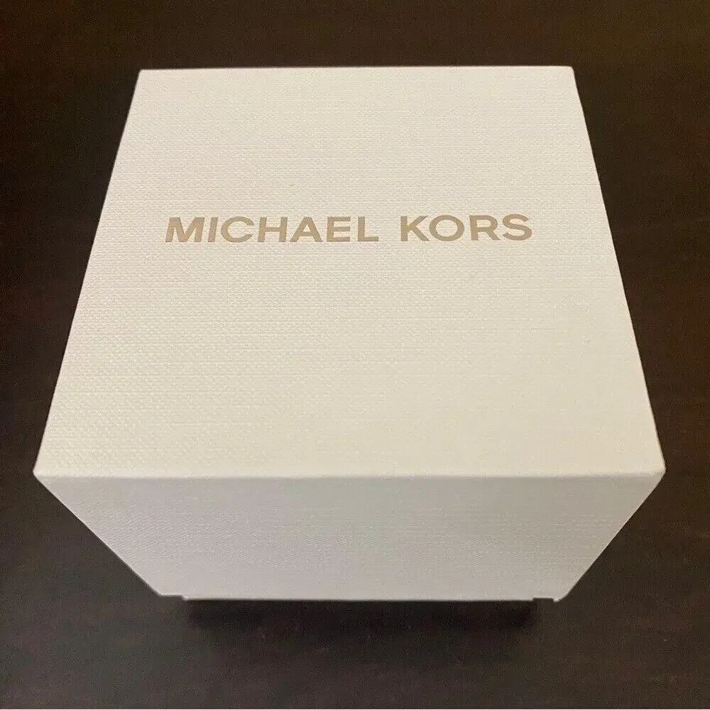 NEW Michael Kors Runway Chronograph‎ Watch 38mm Rose Gold - 100M Water Resistant - Picture 3 of 7